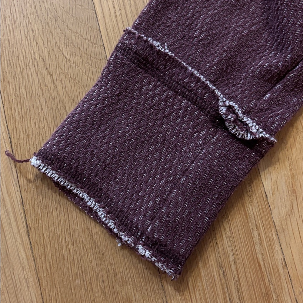 Out From Under Camino Long Sleeve Turtleneck Cropped Sweater Top Medium Burgundy - Picture 8 of 16